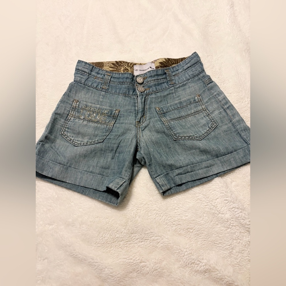 Isabelle Wen Vintage Light Blue Denim Cuffed Women's Shorts with Pocket Detail